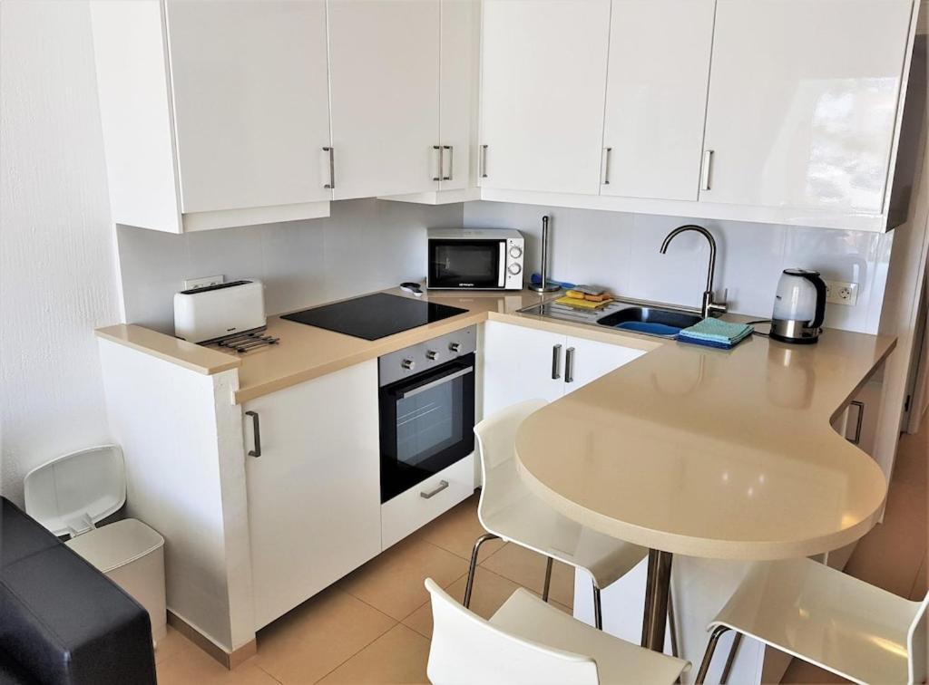 Edificio Verdemar - Stunning 1 Bed Apartment With Pool & Sea Views Nerja Dış mekan fotoğraf